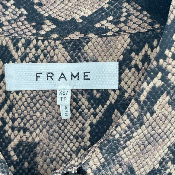 Frame Women's Button-Up Collared Snakeskin Print Tan Black Silk Top Size XS - Picture 2 of 8